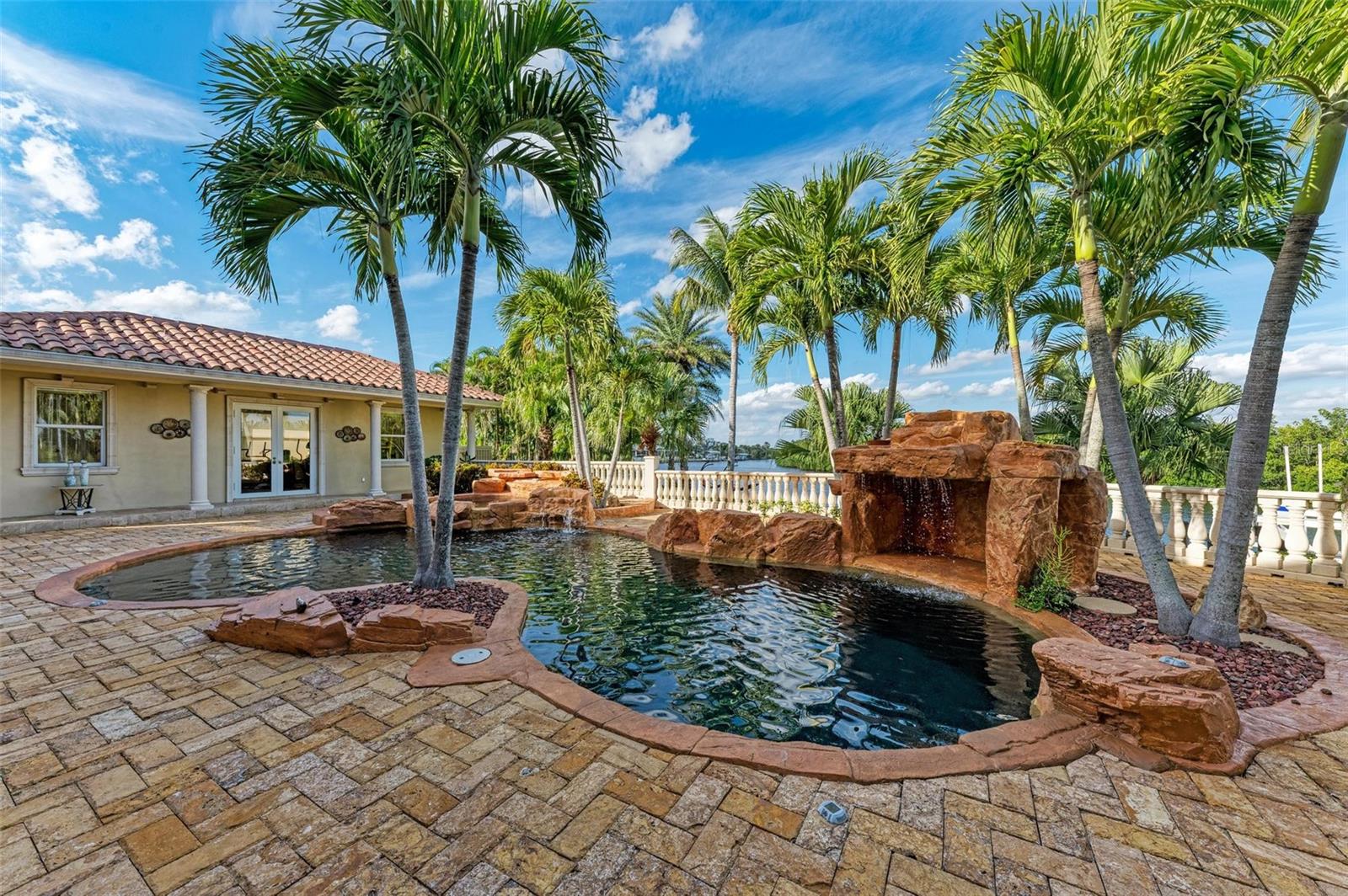 NORTH CLEVELAND - Residential