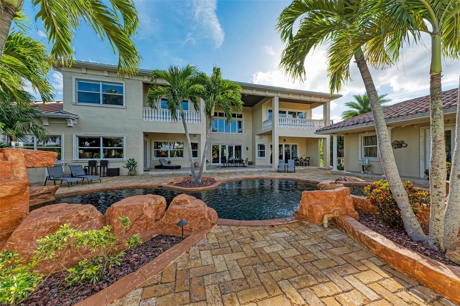 NORTH CLEVELAND - Residential