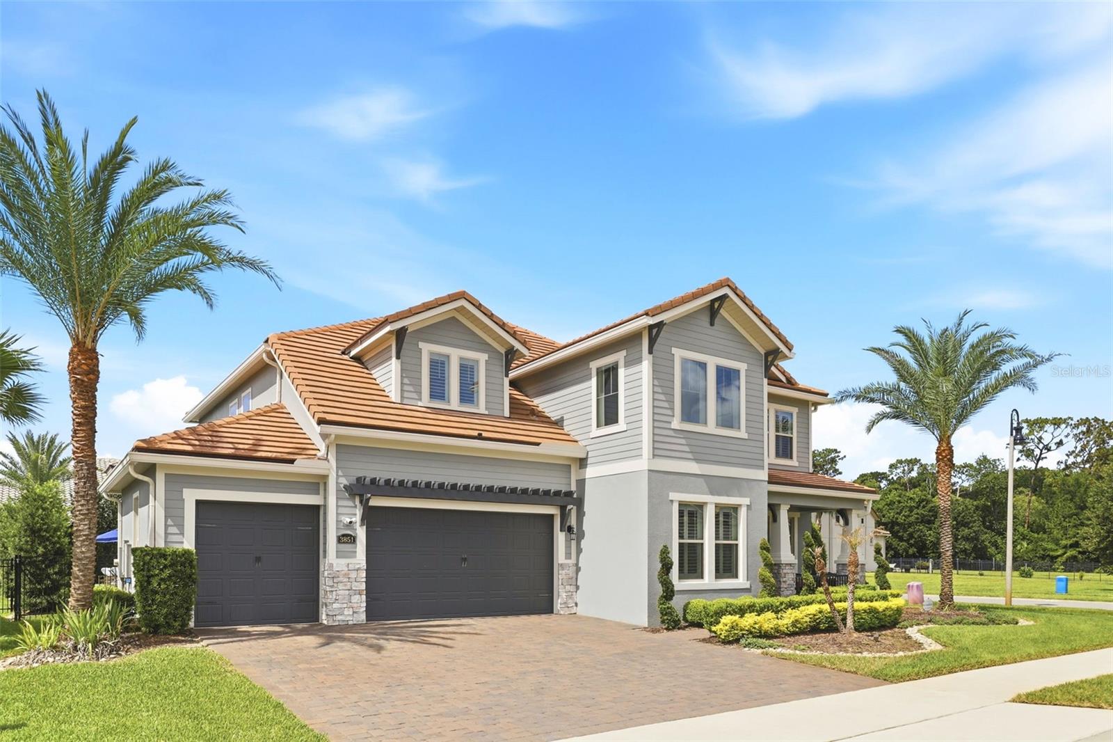 3851 GRASSLAND LOOP