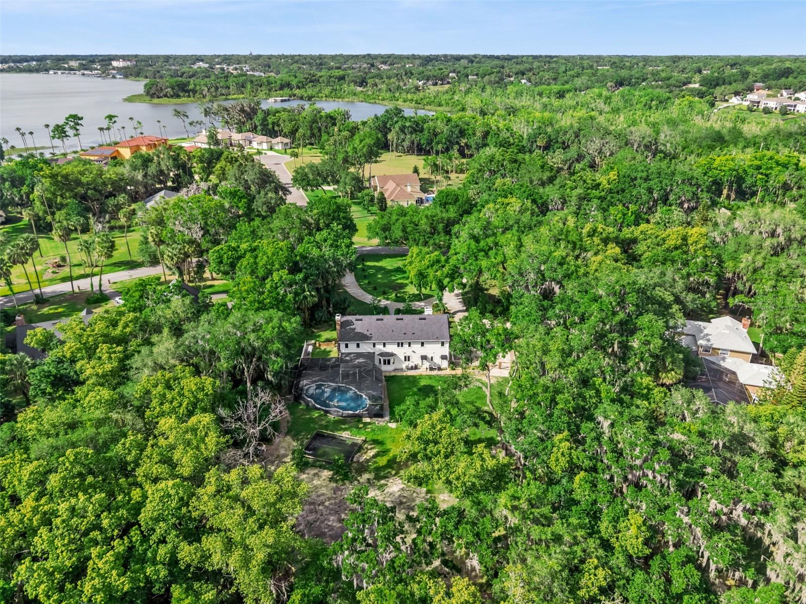 ELYSIUM CLUB - Residential
