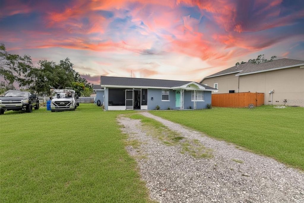 Photo of 304 4th Avenue NW, Ruskin, FL 33570 (MLS # TB8513357)