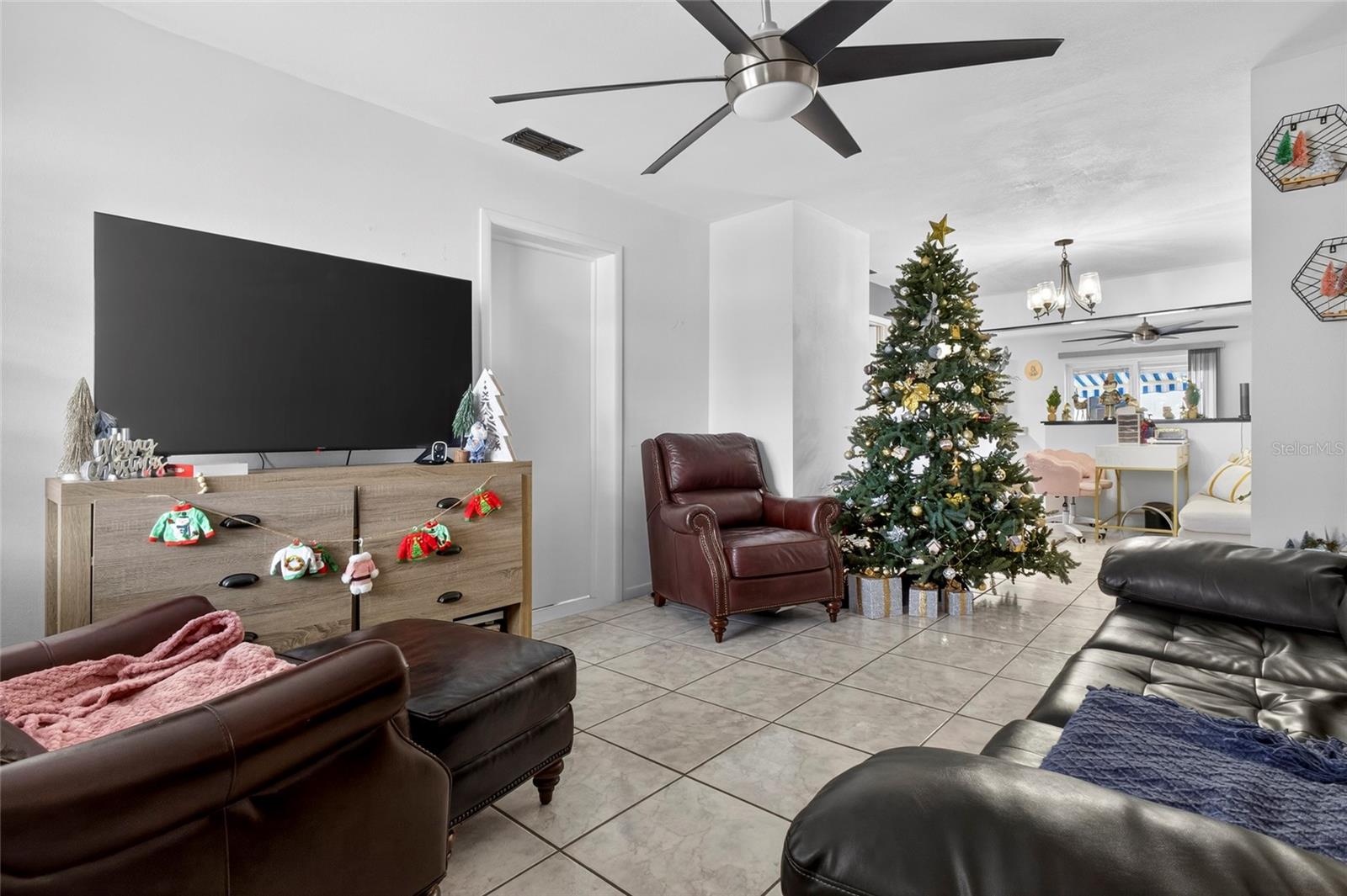 2914 W FRIERSON AVENUE C