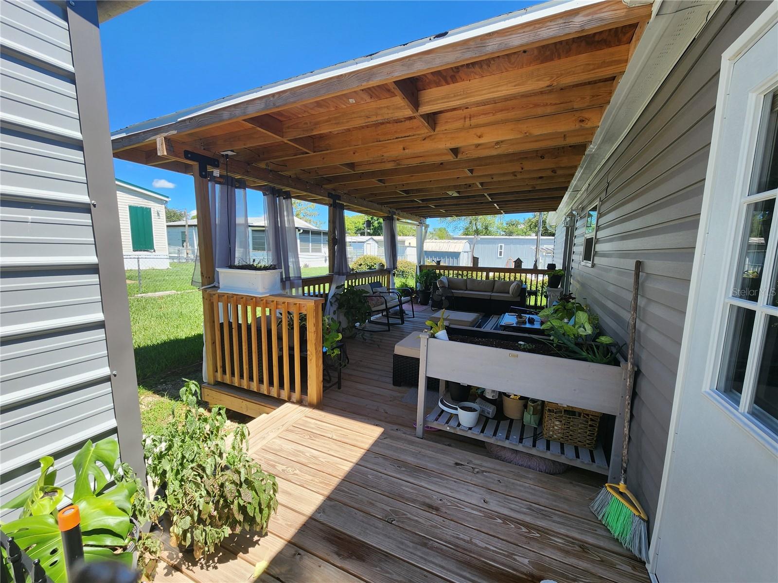 1294 S PINELLAS POINT