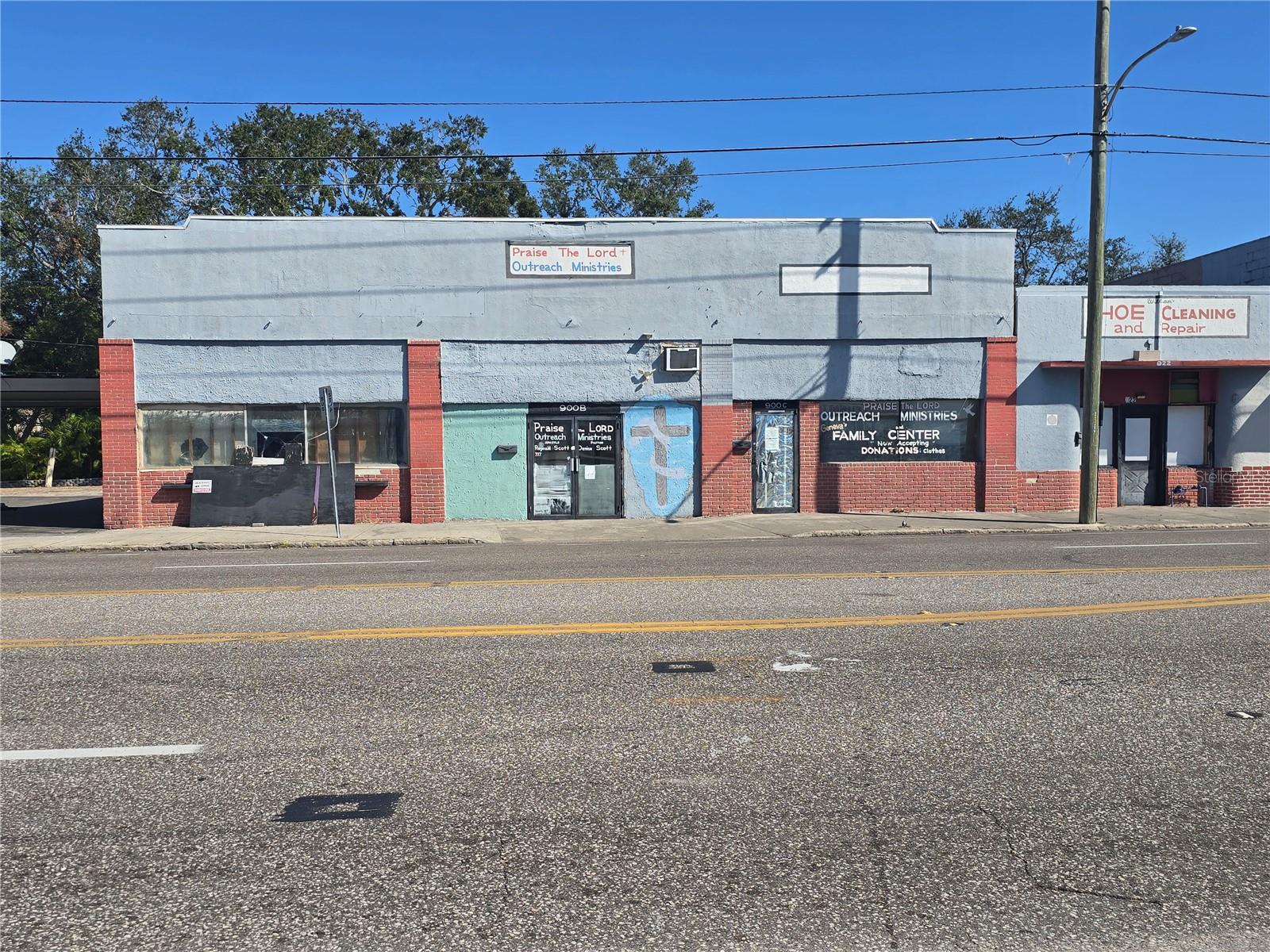 Under contract-accepting backup offers. LOCATION LOCATION LOCATION!! Just minutes from Tropicana Field and up the street from plenty of shopping and highway access! Located right outside of Roser Park, the opportunity to build and create are endless! Properties are being sold as-is. Parcels included in this sale are 30-31-17-15336-003-0010, 30-31-17-15336-003-0031, 30-31-17-15336-003-0040, 30-31-17-15336-004-0011, 30-31-17-15336-004-0020, 30-31-17-15336-004-0010. Parking lot across brick road next to cemetery is also included in sale