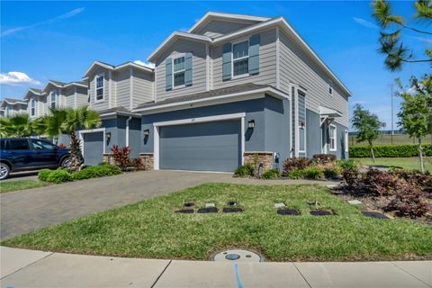 A home in MINNEOLA