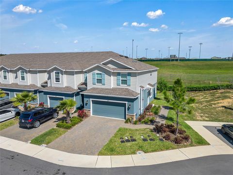 A home in MINNEOLA