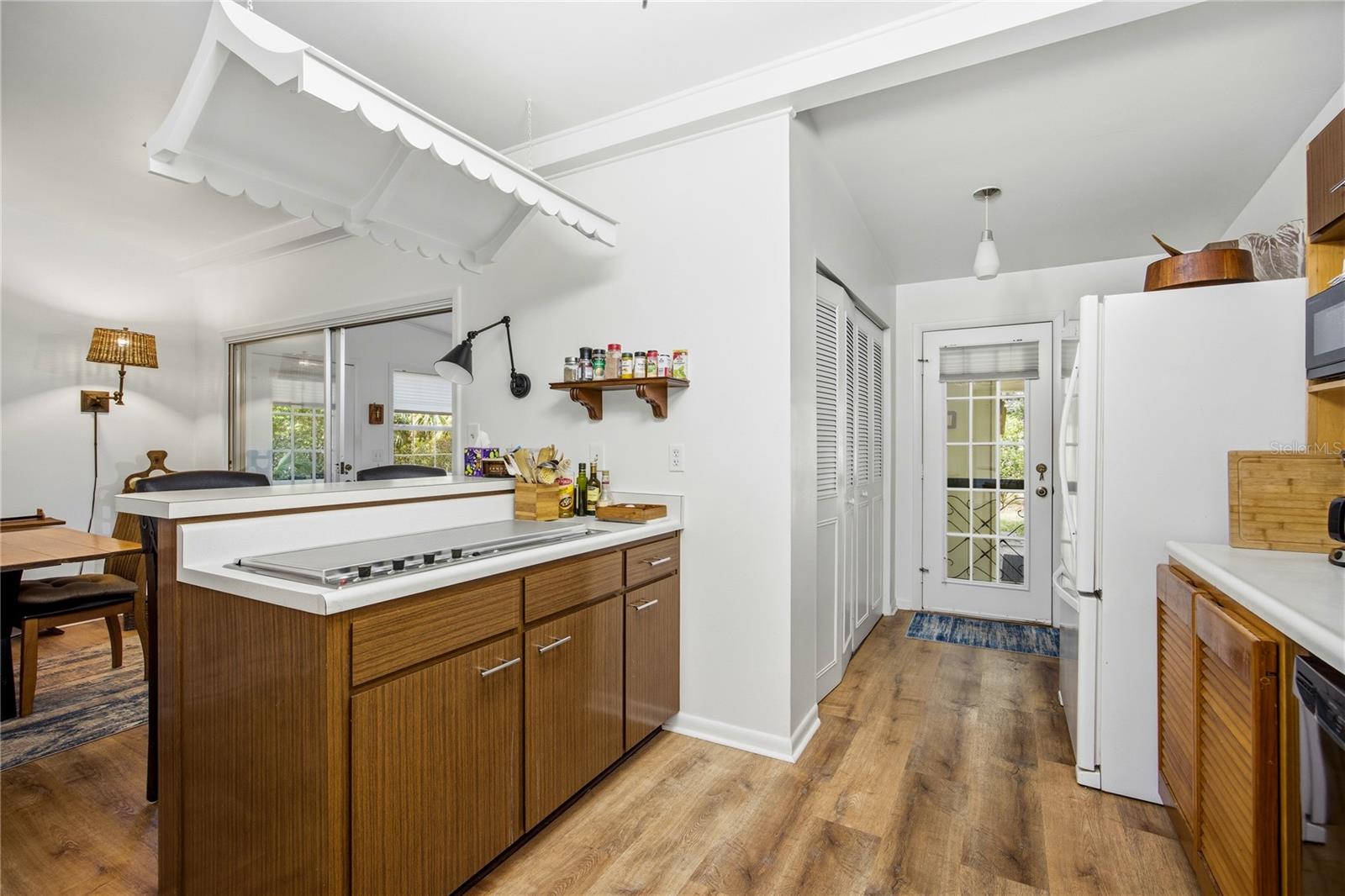 PALM VIEW ESTATES - Residential