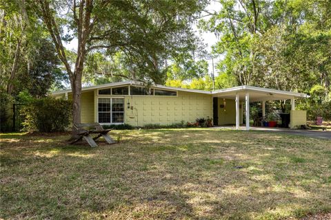 Photo of 4123 NW 18th Place, Gainesville, FL 32605 (MLS # GC539677)