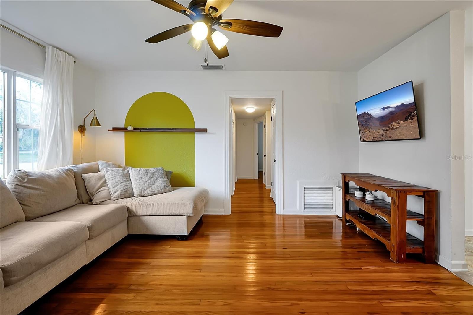 1308 W PRINCETON STREET