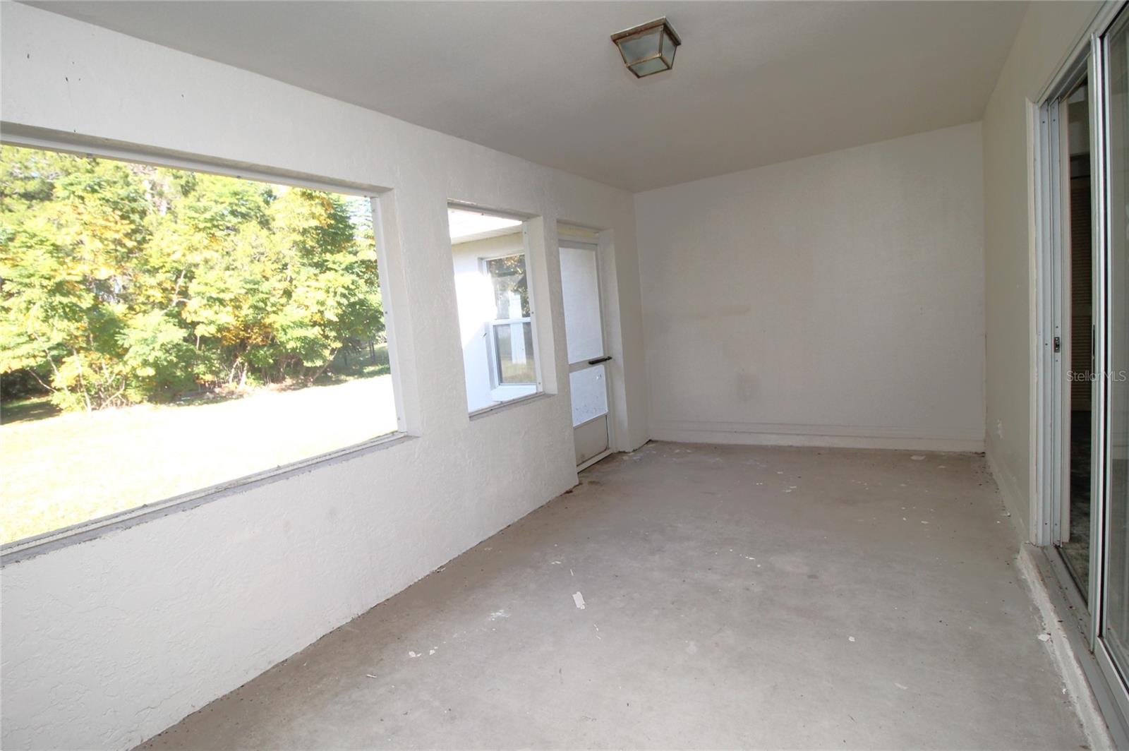 MINNEOLA - Residential Lease