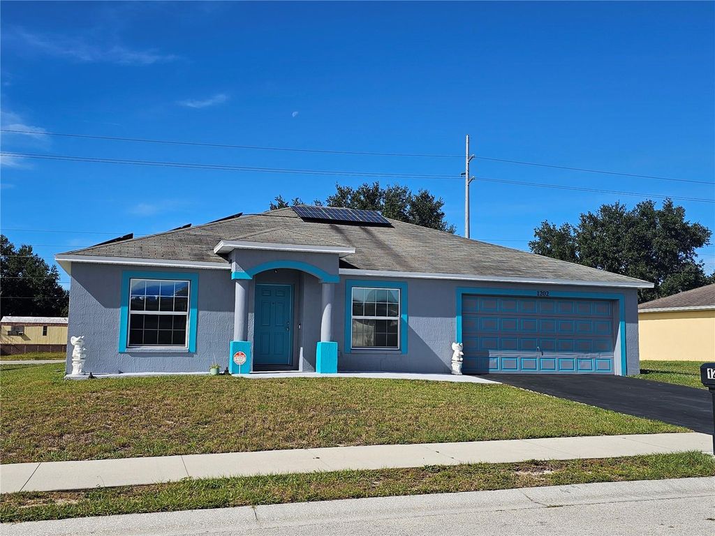 Photo of 1202 Conch Key Lane, Davenport, FL 33837 (MLS # G5104461)