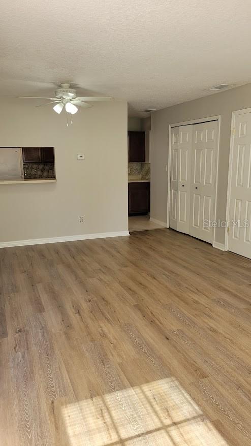 OAKLAND VILLAGE SEC 3 - Residential Lease