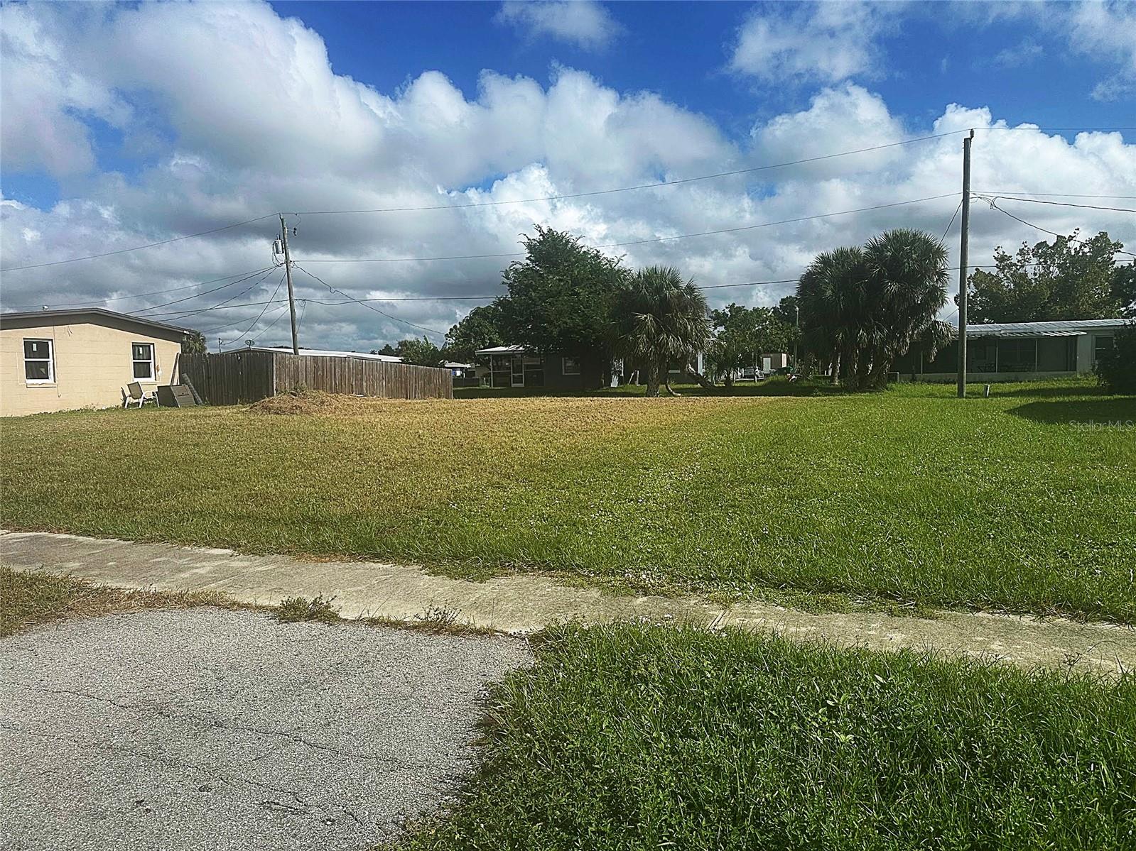 PORT CHARLOTTE SEC 011 - Land