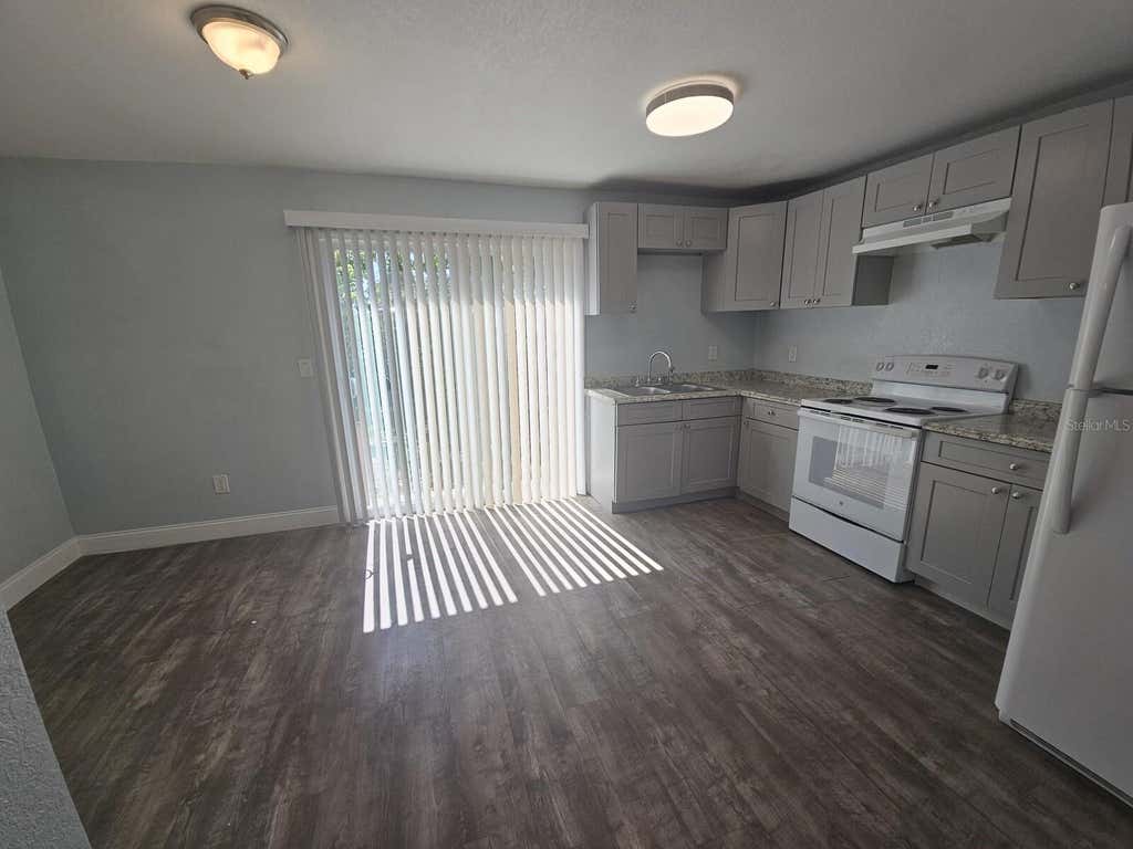 Photo of 815 N Davis Avenue, Lakeland, FL 33815 (MLS # TB8523691)