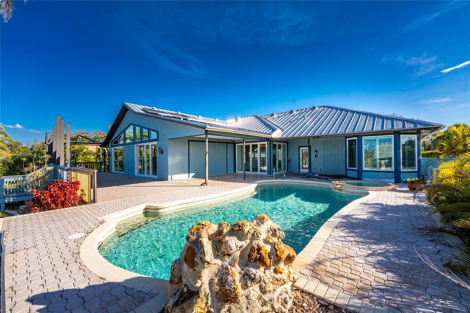 CAPE HAZE - Residential