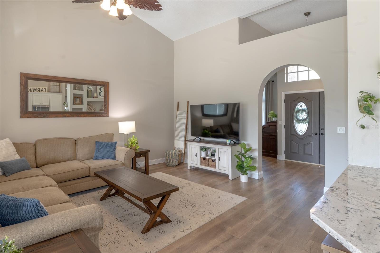 RIVER HILLS COUNTRY CLUB PARCE - Residential