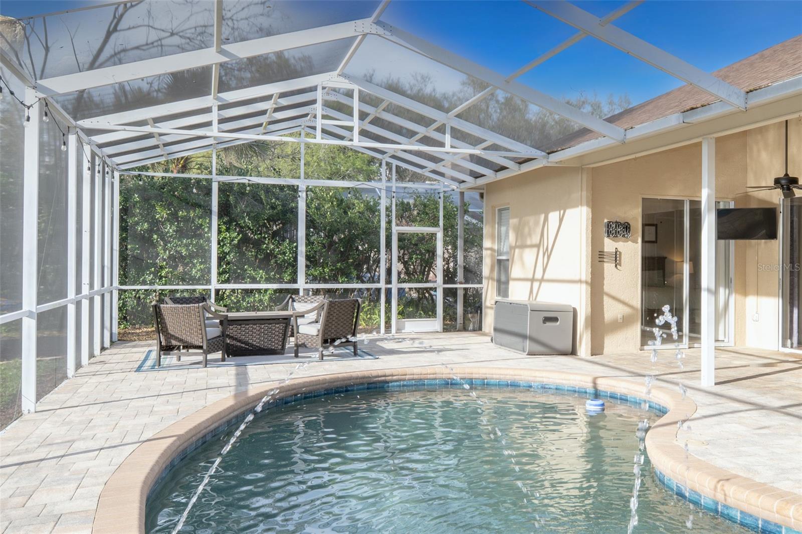 RIVER HILLS COUNTRY CLUB PARCE - Residential