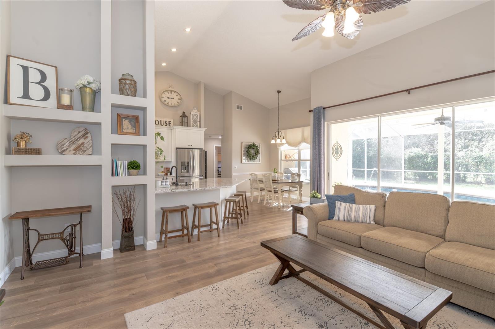 RIVER HILLS COUNTRY CLUB PARCE - Residential