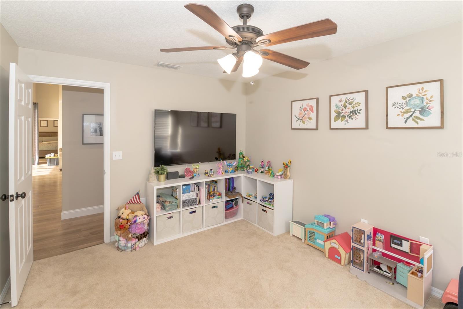 RIVER HILLS COUNTRY CLUB PARCE - Residential