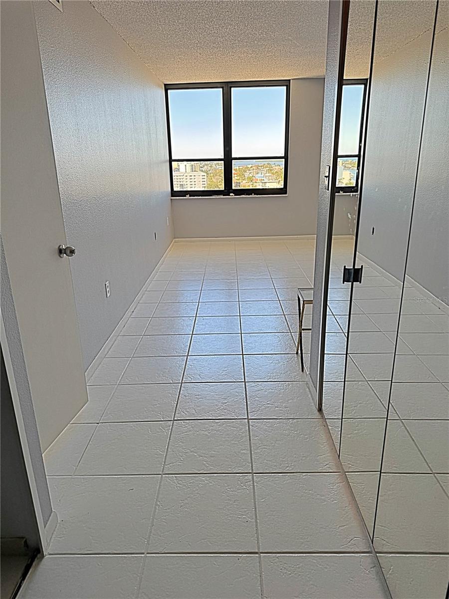 STARBOARD TOWER - Residential Lease