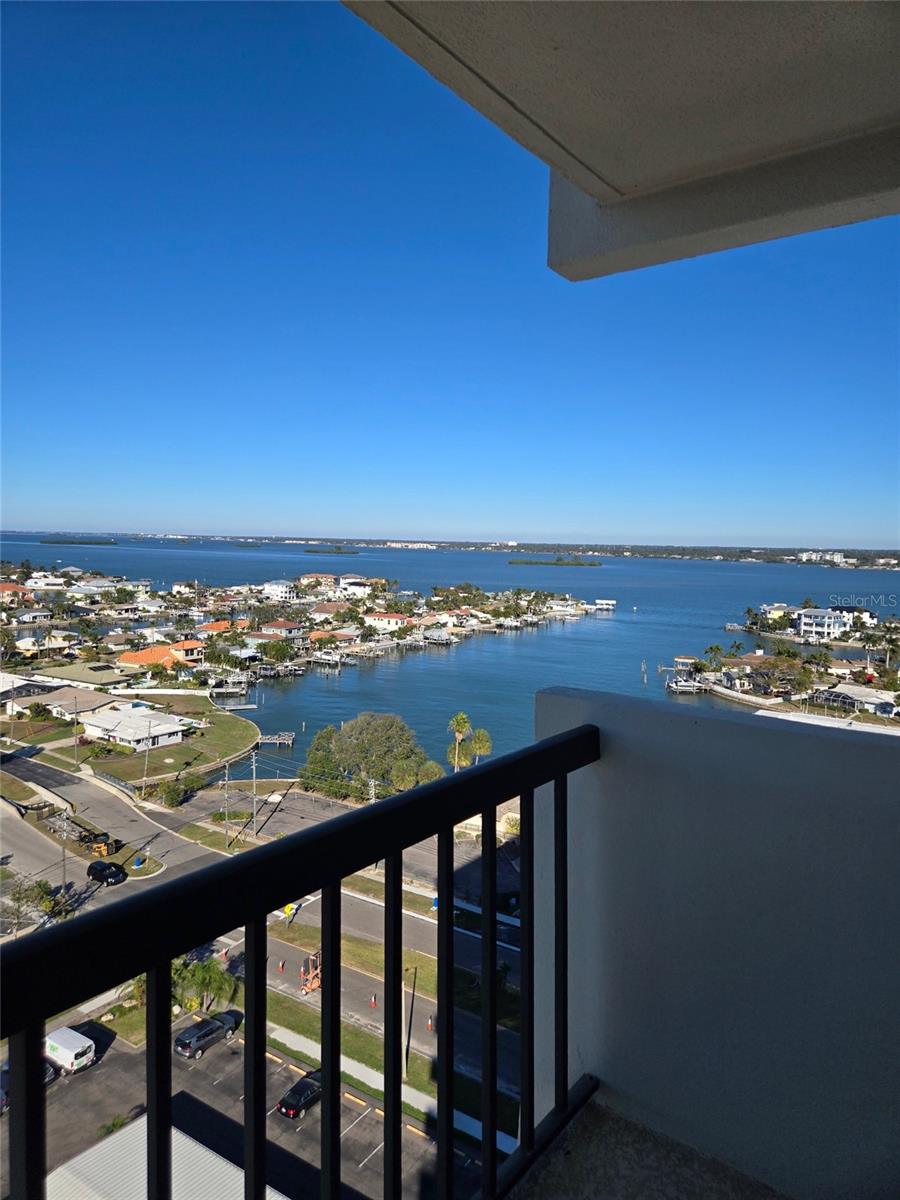 STARBOARD TOWER - Residential Lease