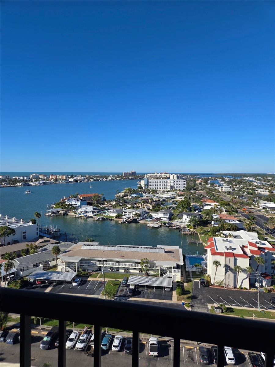 STARBOARD TOWER - Residential Lease