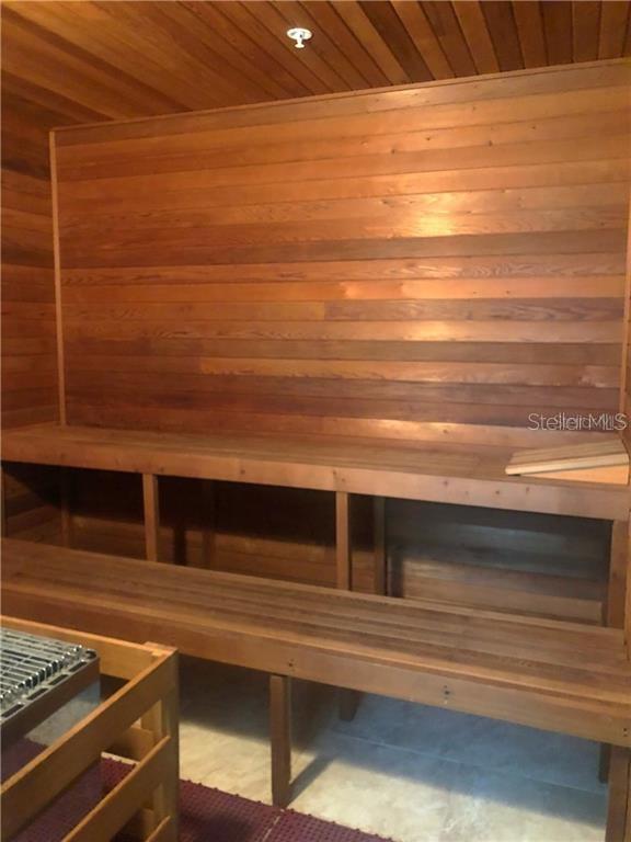 STARBOARD TOWER - Residential Lease