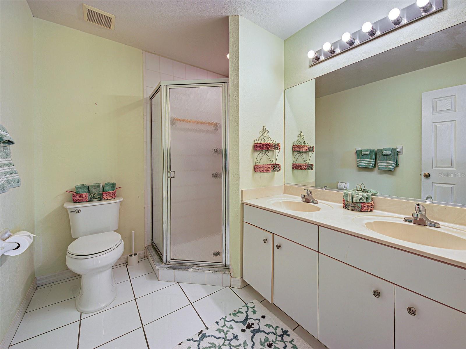 GOLF GREEN - Residential