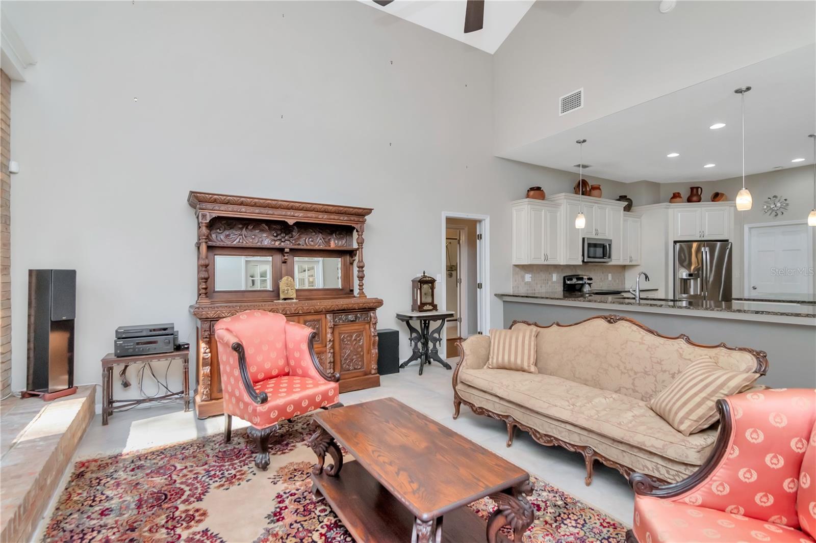 COUNTRY GATE - Residential