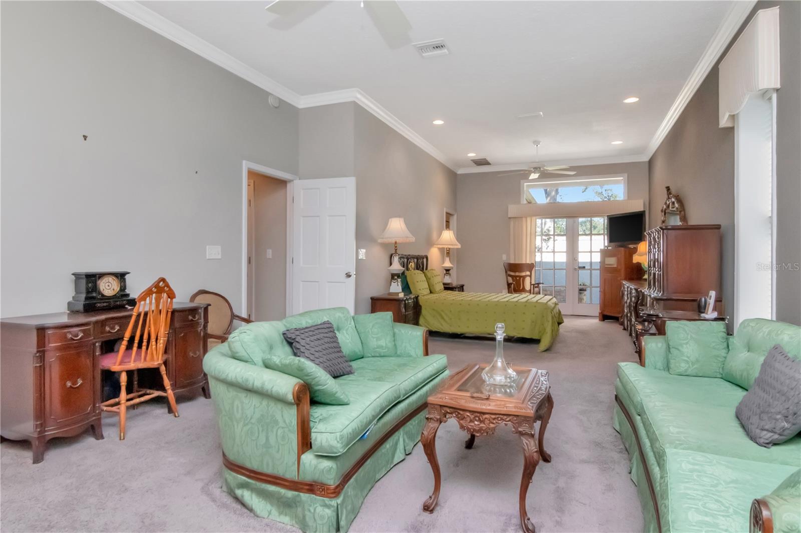 COUNTRY GATE - Residential