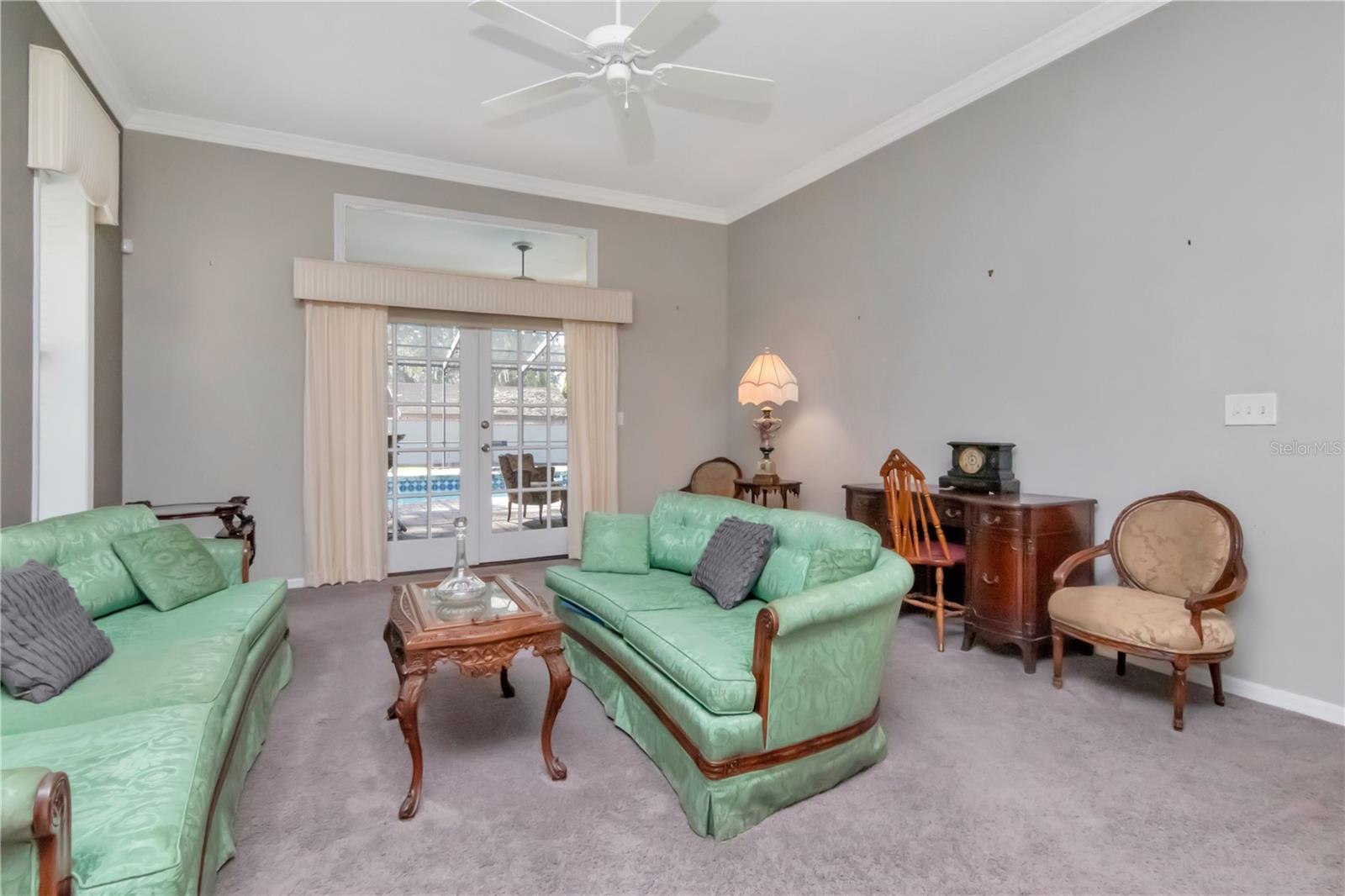 COUNTRY GATE - Residential