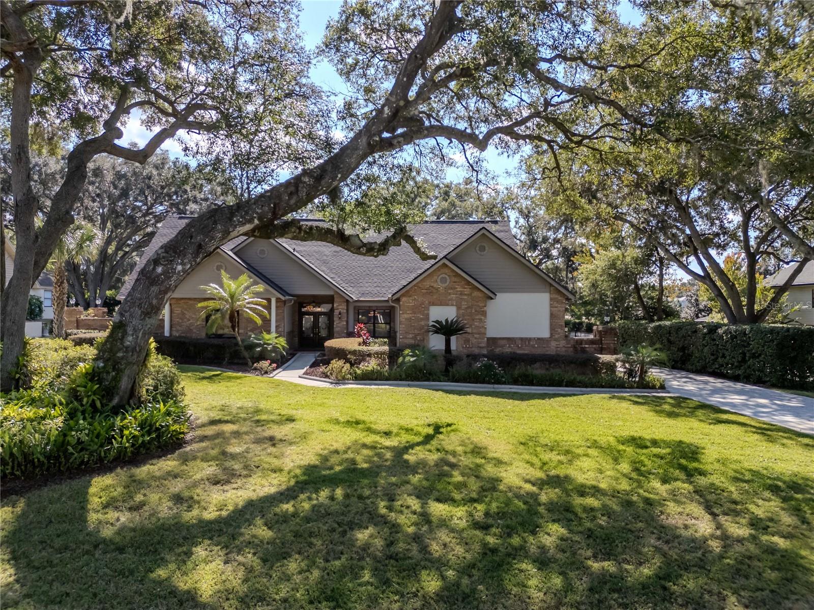 COUNTRY GATE - Residential