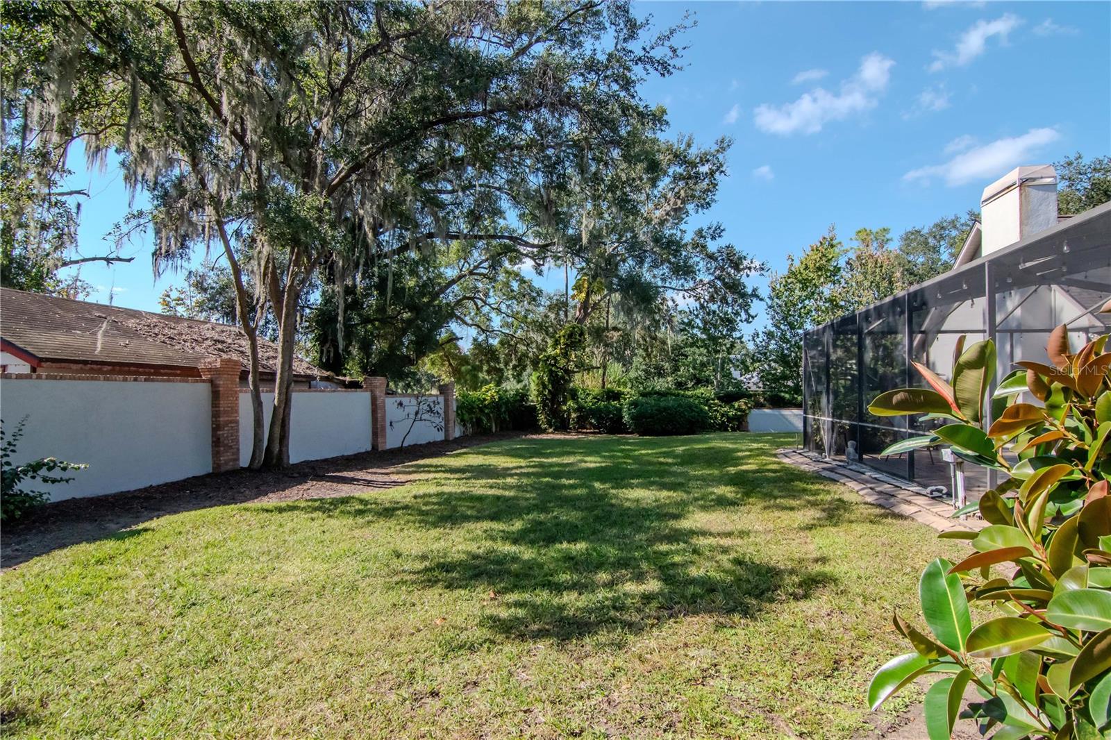 COUNTRY GATE - Residential