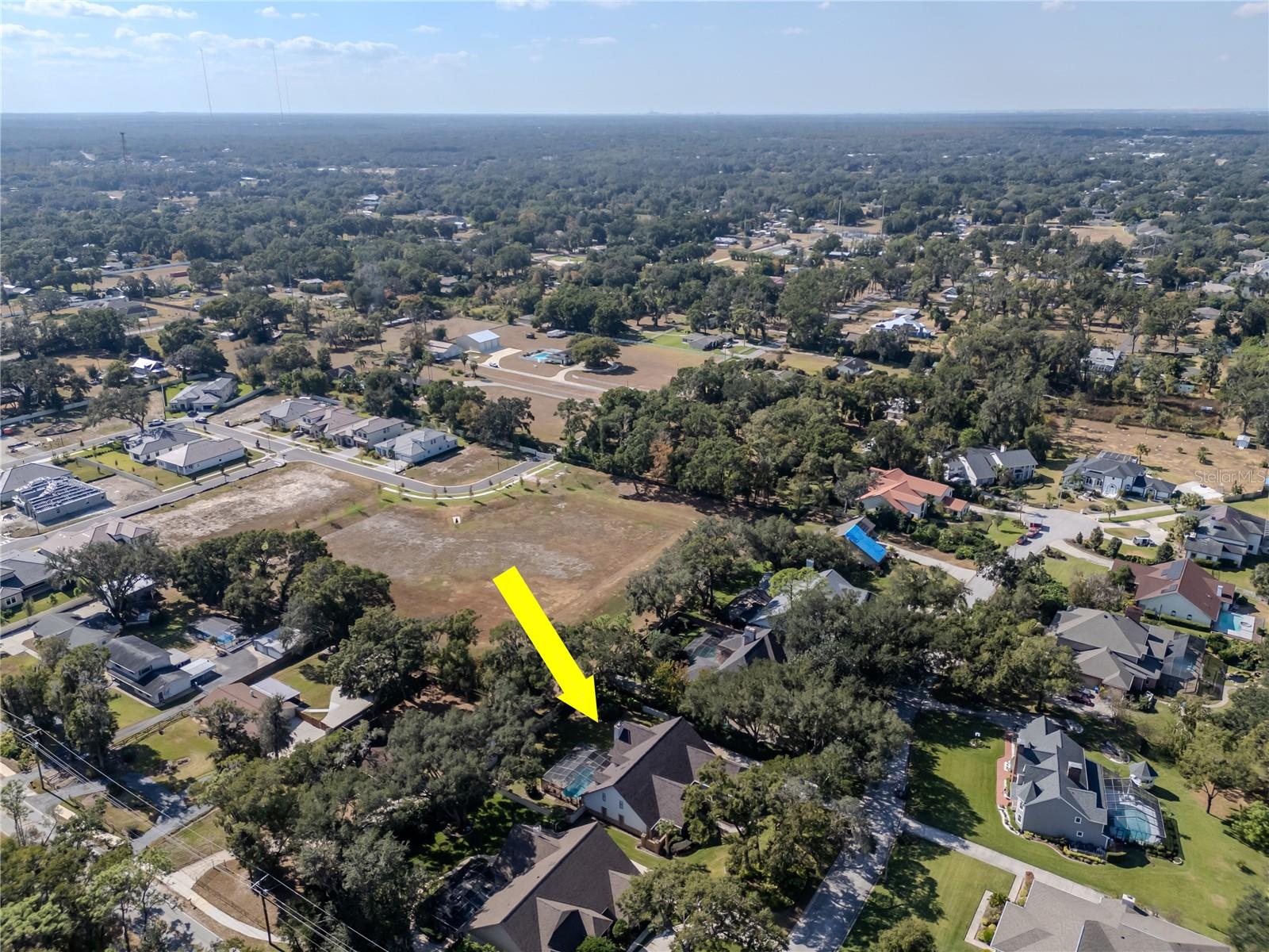 COUNTRY GATE - Residential