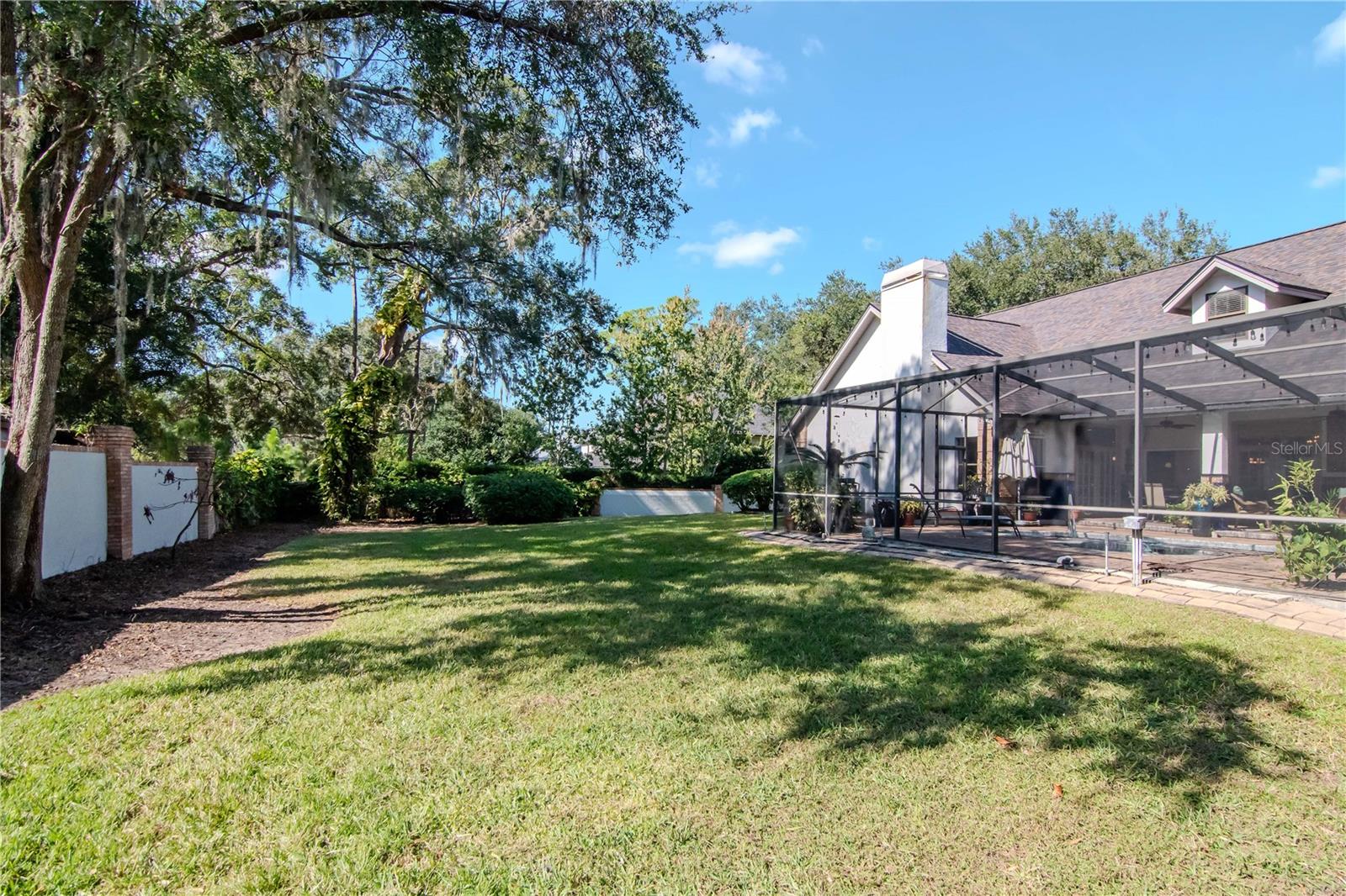 COUNTRY GATE - Residential