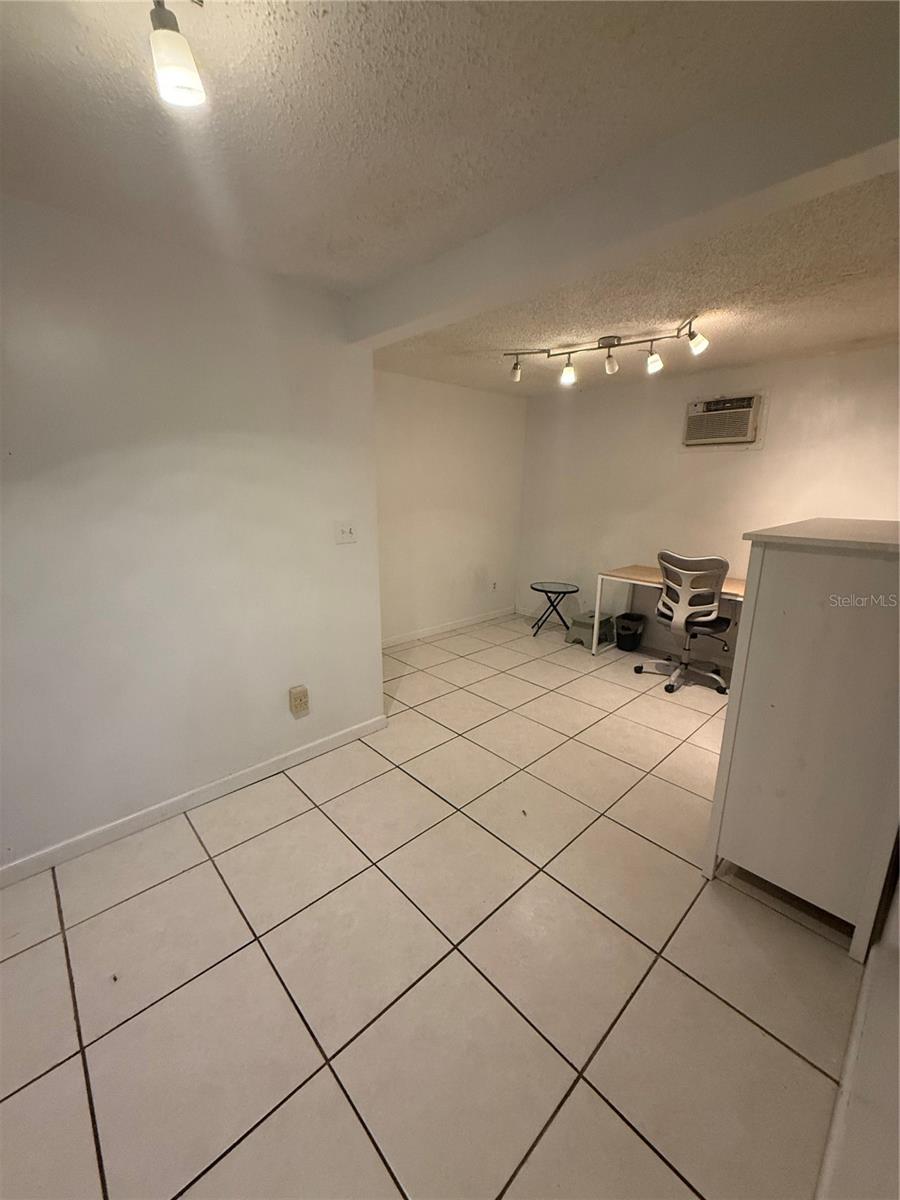 BATEY CHARLES C RESUB - Residential Lease