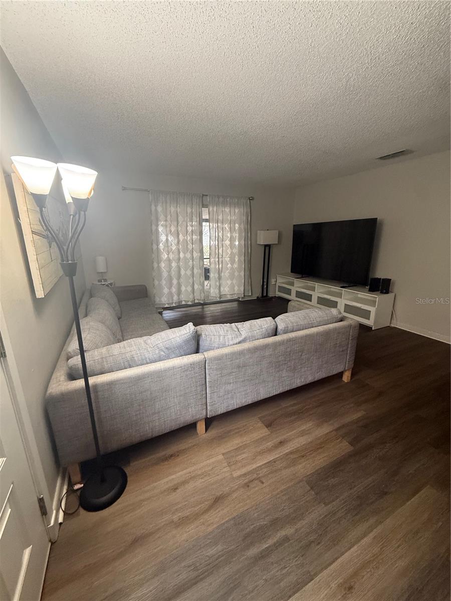 BATEY CHARLES C RESUB - Residential Lease