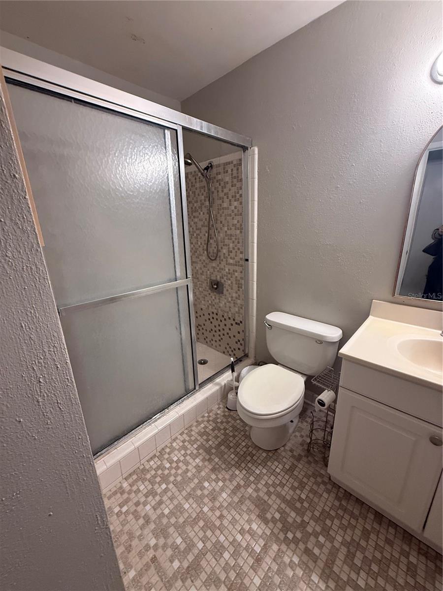 BATEY CHARLES C RESUB - Residential Lease