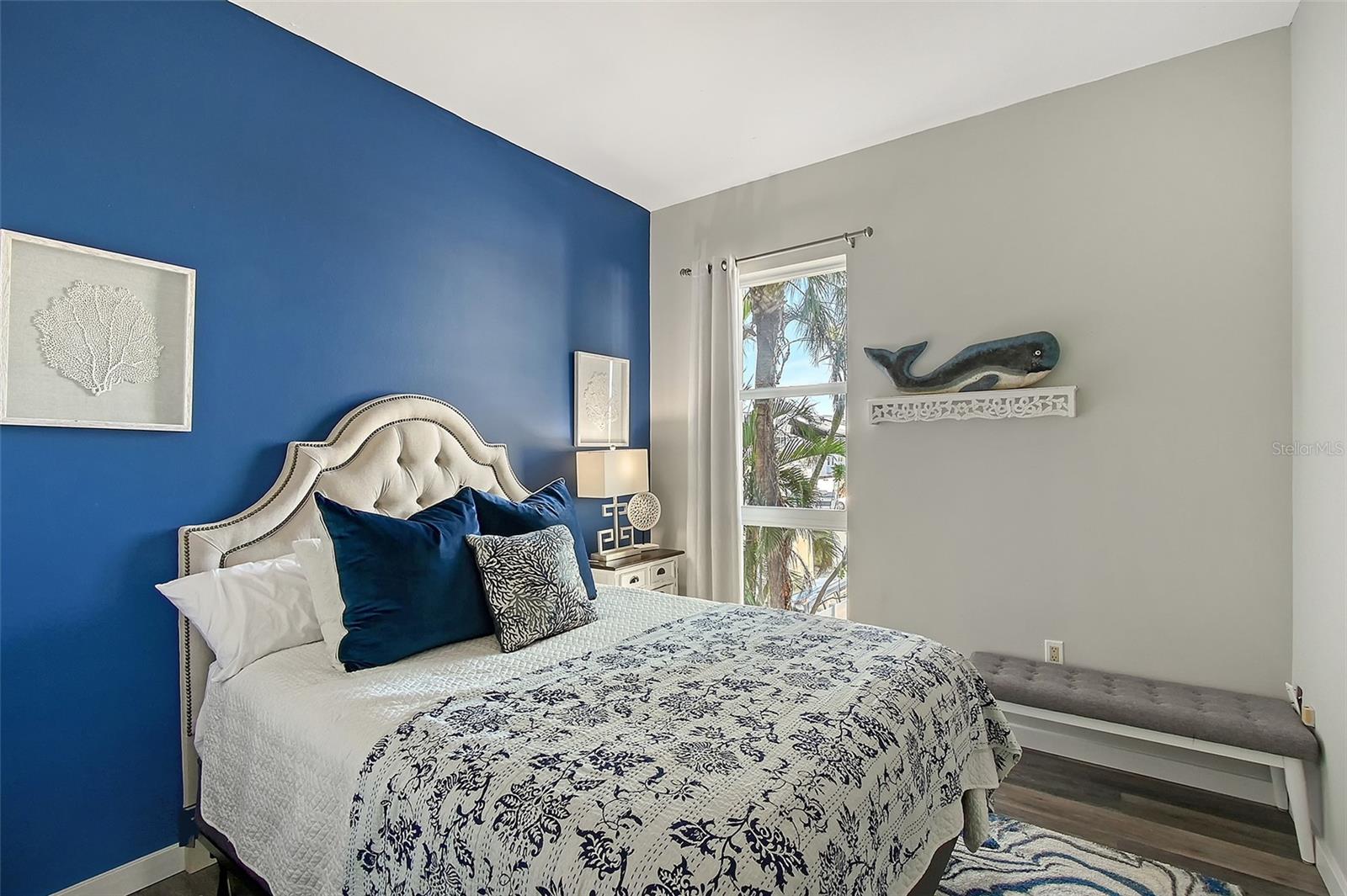 LIDO POINTE - Residential