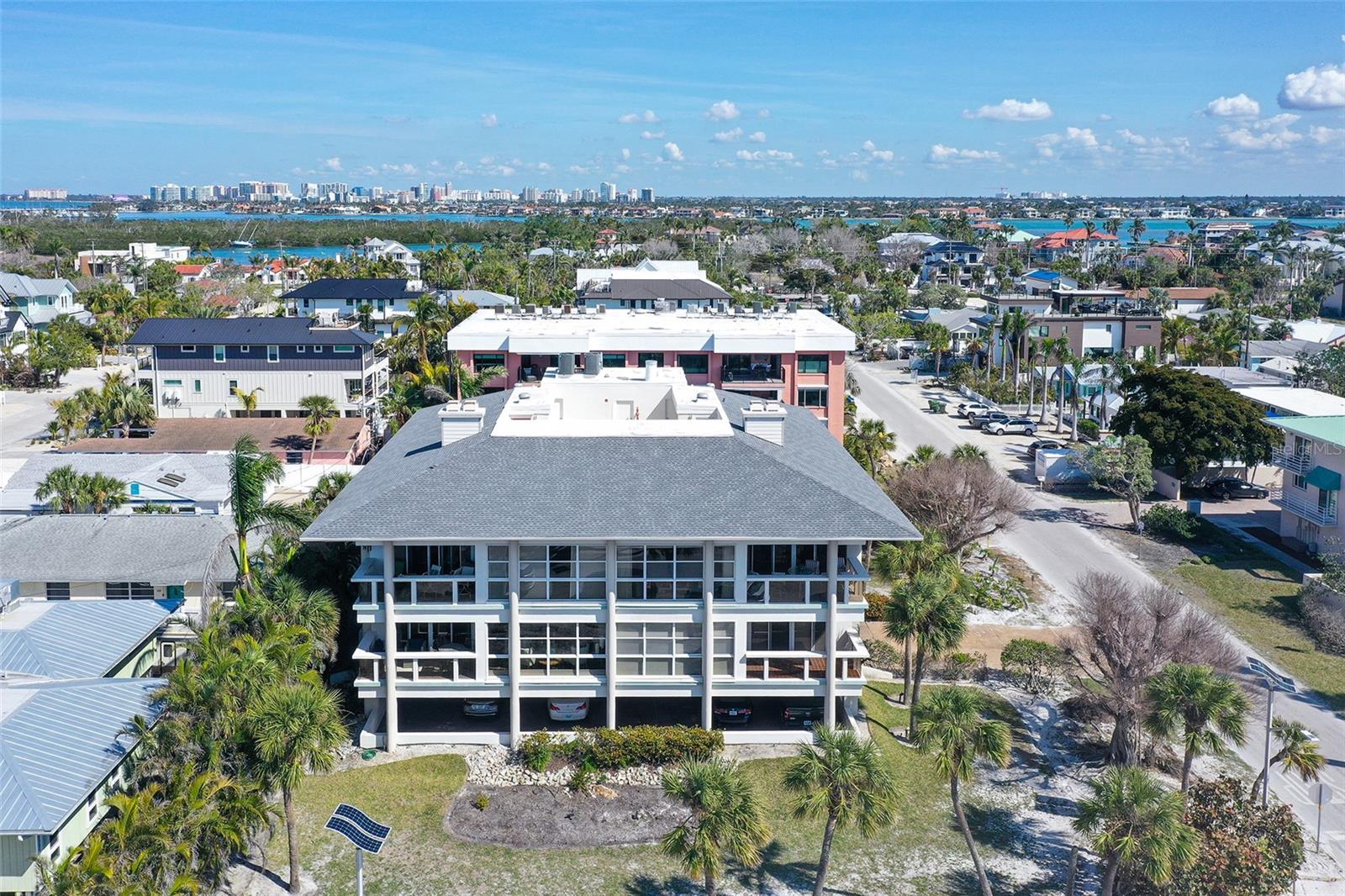 LIDO POINTE - Residential