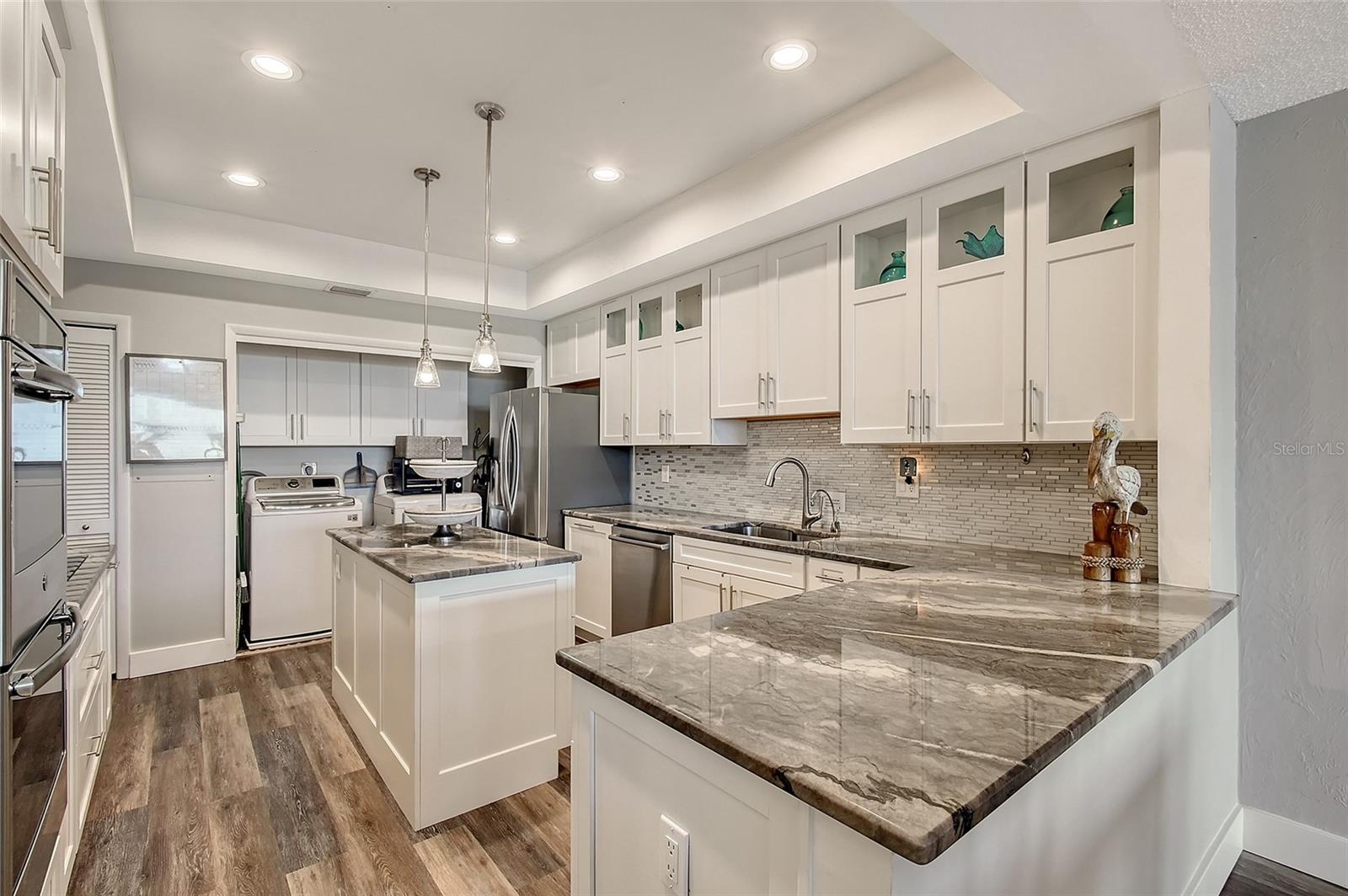 LIDO POINTE - Residential