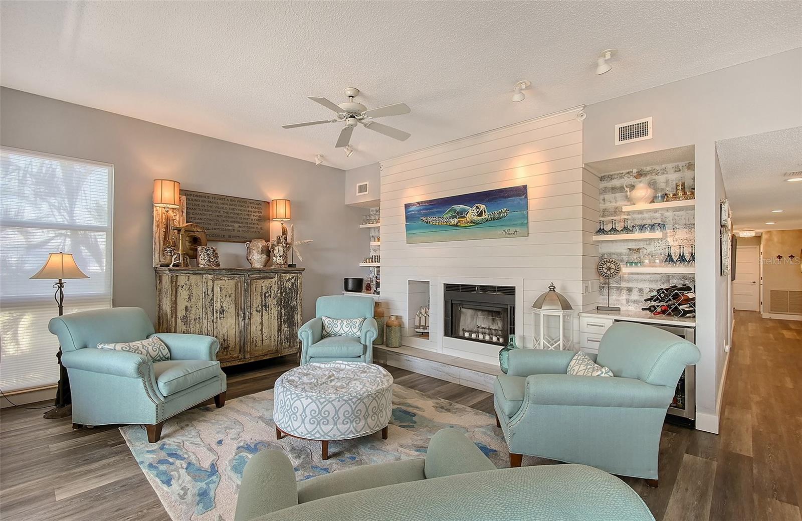 LIDO POINTE - Residential