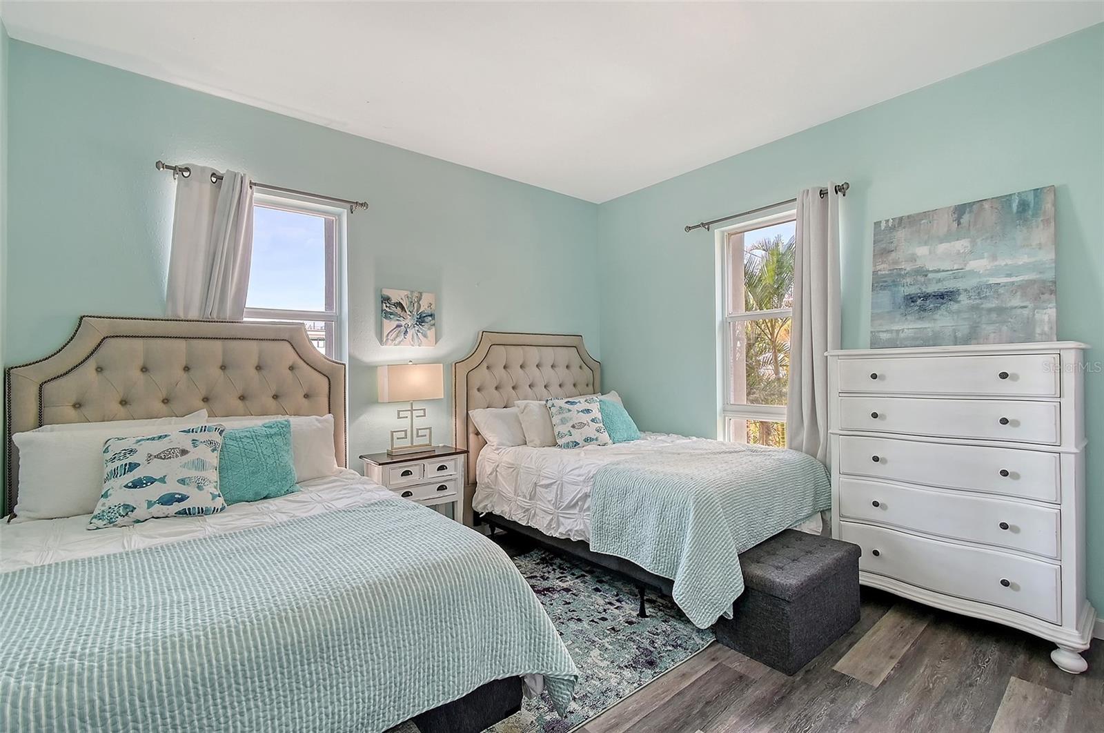 LIDO POINTE - Residential