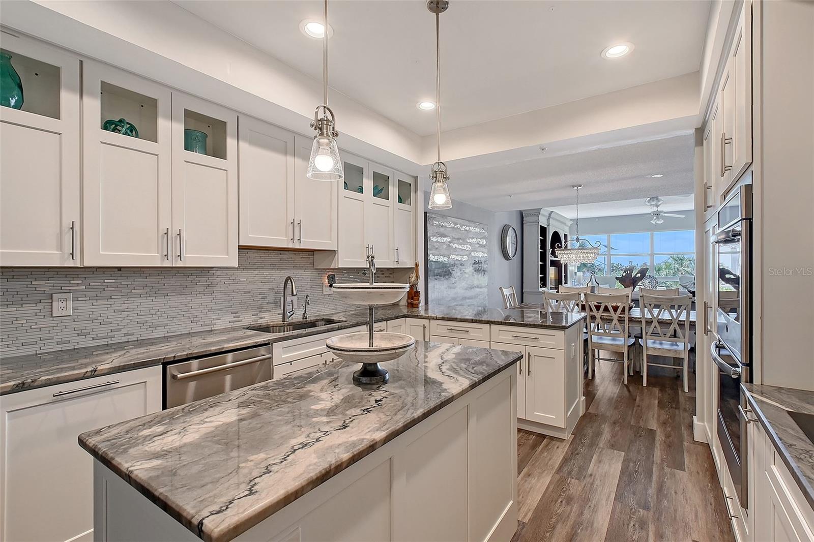 LIDO POINTE - Residential