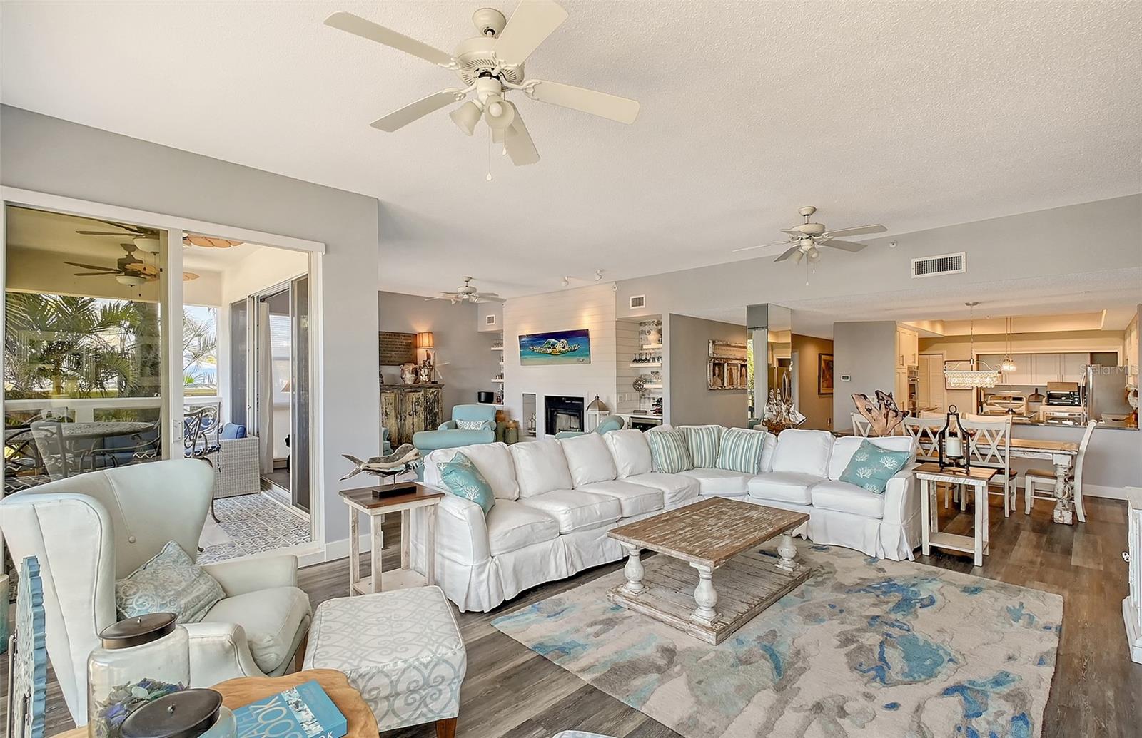 LIDO POINTE - Residential