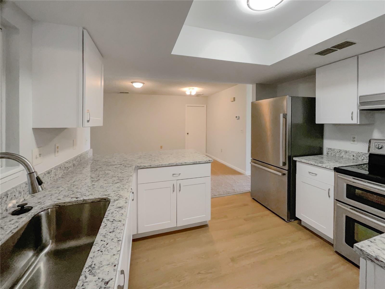 PALM CAY UN 02 & REPLAT/TRACTS - Residential