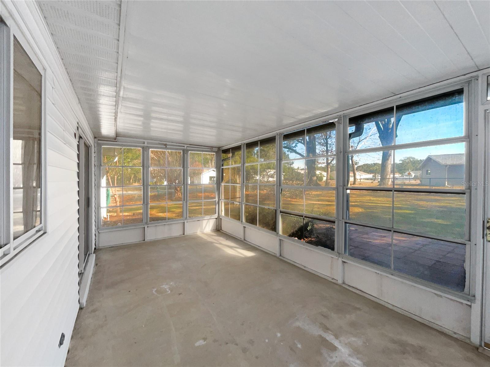 PALM CAY UN 02 & REPLAT/TRACTS - Residential