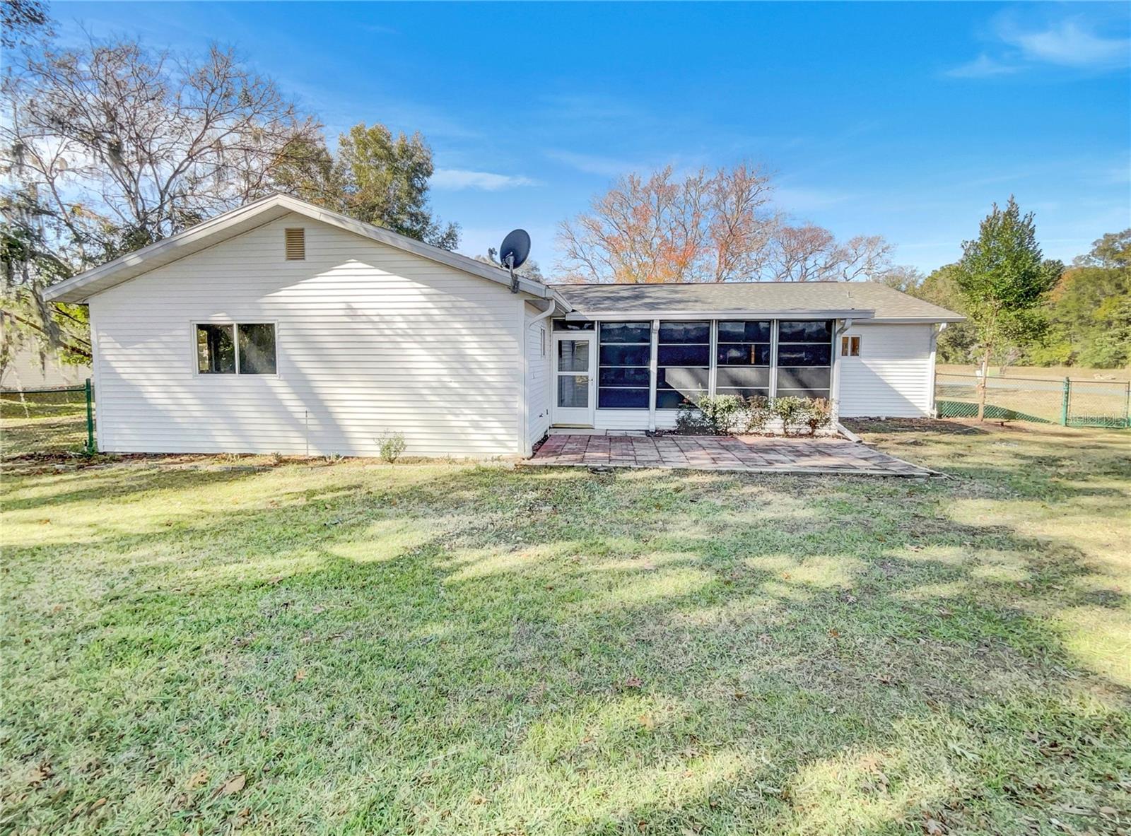 PALM CAY UN 02 & REPLAT/TRACTS - Residential