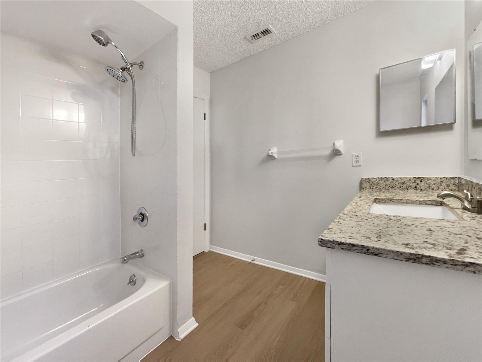 PALM CAY UN 02 & REPLAT/TRACTS - Residential