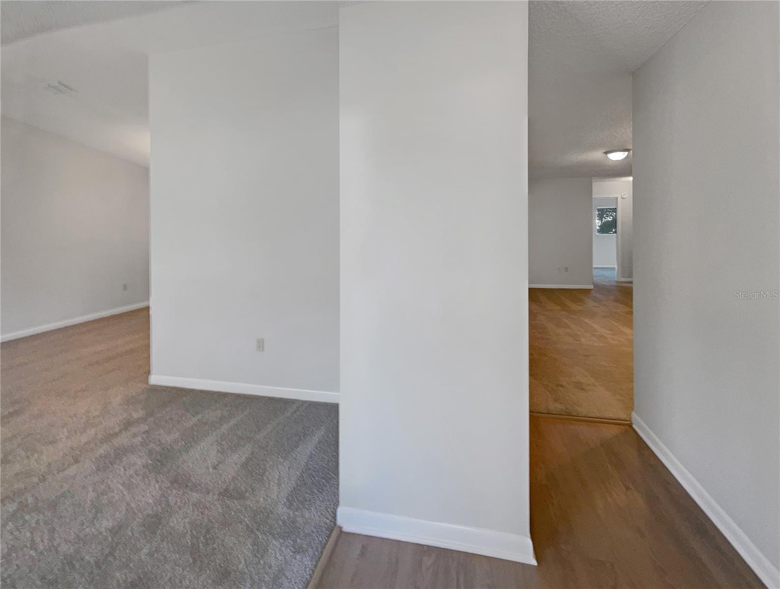 PALM CAY UN 02 & REPLAT/TRACTS - Residential